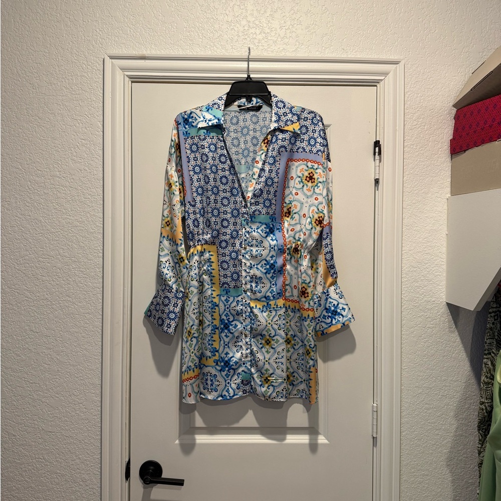 ZARA BLUE AND WHITE PATCHWORK DRESS SIZE LARGE